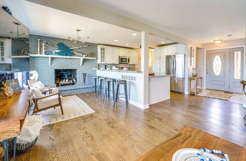 White Lake Cottage | Spacious Lakefront Home in White Lake