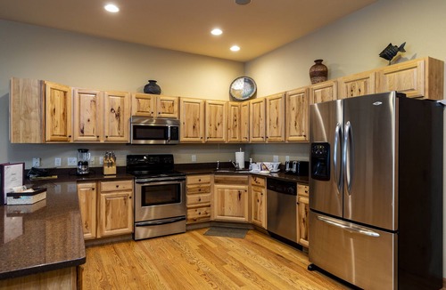 Mauston House | Spacious Lakefront Townhome on Castle Rock Lake, Massage Chair, Pet Friendly!