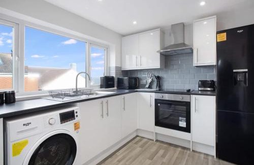 Horden Apartment | Spacious Living Room & Modern Comforts, Sleeps 4