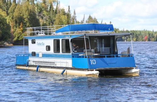 Babbitt Boat Rental | Spacious Muskie Houseboat - Sleeps 8 - Massive Upper Penthouse - Fast Wi-Fi HB10