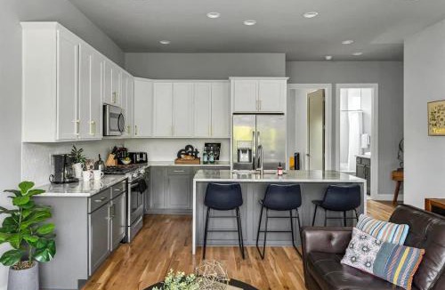 Haynes Area House | Spacious Nashville Home Sleeps 12 Rooftop Lounge