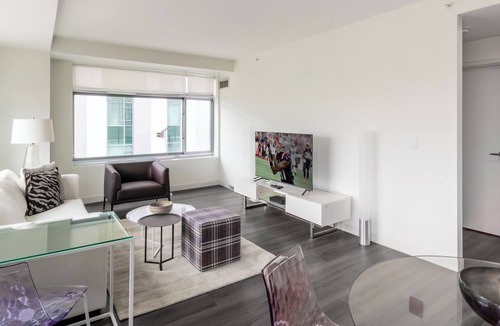 East Cambridge Apartment | Spacious One Bedroom in Cambridge with Amenities
