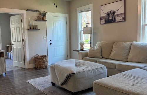 Oshkosh House | Spacious Oshkosh Home – 9 Minutes from EAA AirVenture
