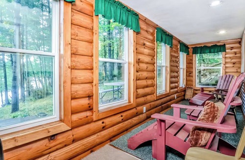 Lac du Flambeau House | Spacious Pet-Friendly Lake Home with 2 Kitchens – Perfect for Family Gatherings