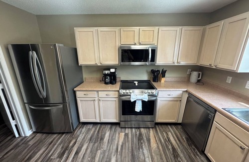 Noblesville House | Spacious & Relaxing 3-bedroom house in Fishers
