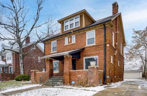 Detroit House | Spacious & Updated Group Getaway in Detroit!