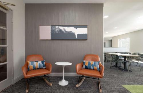 Destin Hotel | Spark by Hilton Destin