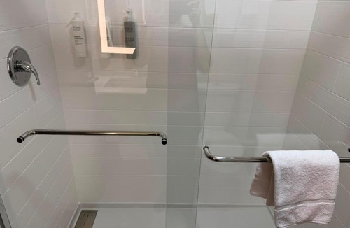 Freeport Hotel | Spark By Hilton Freeport