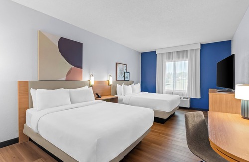 La Grange Hotel | Spark by Hilton La Grange