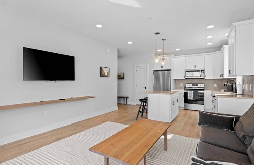 Traverse City Apartment | Special Discount* New Downtown Apt, Pine 309