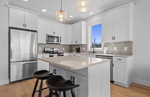 Traverse City Apartment | Special Pricing* New Downtown Apt, Pine 205