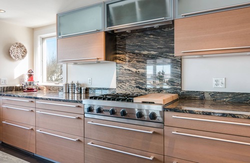 Rockport House | Spectacular, luxury waterfront property directly overlooking Sandy Bay.