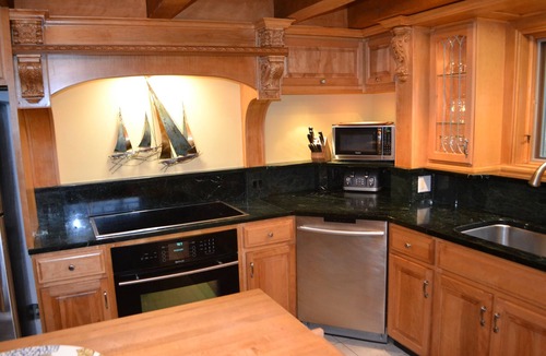 Friendship House | Spectacular Oceanfront Home - MidCoast Maine [EV Charger]. Flexible occupancy.
