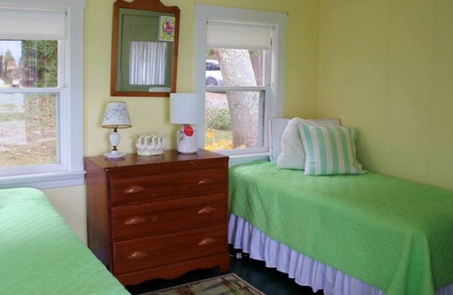 Isle of Springs Cottage | Spectacular Sunrises & Sunsets from this Maine Cottage
