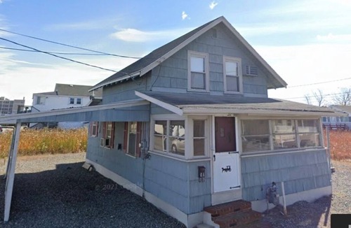 Hampton Cottage | Spectacular weather at the Beach! Book a long Labor Day weekend stay!