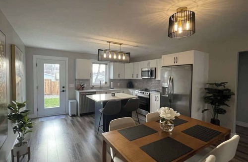 Bridgewater House | Spotless, modern, bright & cozy, 1 BR
