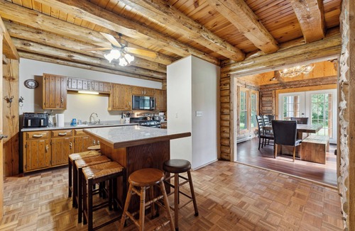Mauston Cabin | Sprawling Cabin Estate with Hot Tub and Games