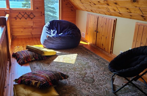 Lachine House | Spread out in our spacious double-lot lakefront cabin!
