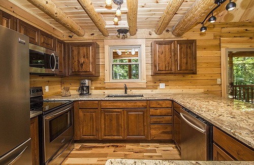Bremen Cabin | SPRING IS IN THE AIR! BOOK YOUR SPRING GETAWAY NOW!