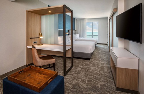 Revere Hotel | SpringHill Suites by Marriott Boston Logan Airport Revere Beach