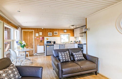 Summerbridge Resort | Springwood Lodges
