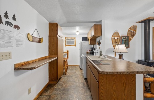 Rapid City Cabin | Squeaky Clean Cabin Thirty Minutes from Mt Rushmore - In Rapid City On Canyon Lake Thirty Minutes from Mt Rushmore