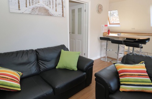 Otterburn Cabin | SQUIRREL LODGE, pet friendly, character holiday cottage in Otterburn