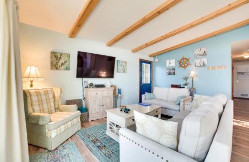 St Ignace House | St. Ignace Cottage w/Deck & Beach on Lake Huron!