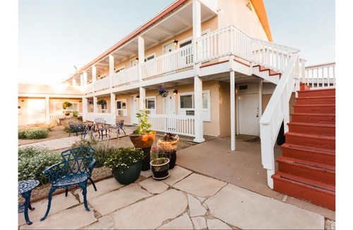 Cimarron Hotel | St James A9