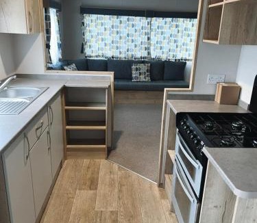 Girvan House | St Nicolas