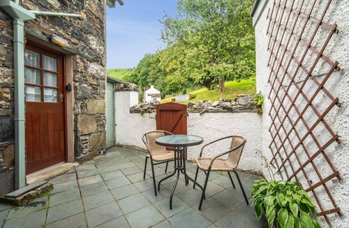 Braithwaite Cottage | Stanger Cottage - a cottage that sleeps 4 guests in 2 bedrooms