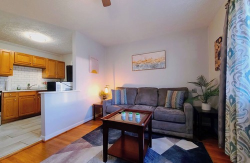Lexington Apartment | Stay Central in Style - UK/DT/Keeneland/Rupp