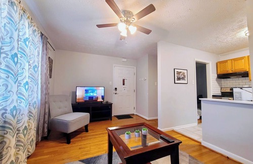 Lexington Apartment | Stay Central in Style - UK/DT/Keeneland/Rupp