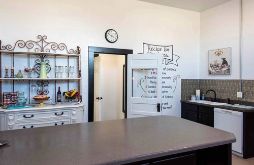 Custer City House | Stay in a Historic Bank Built in 1903 - 2 Bedroom in Custer City Newly Renovated