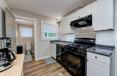 Near Eastside House | Stay in this modern 3BR unit with easy access to top attractions. Ideal for families or business travelers seeking a chic urban retreat.