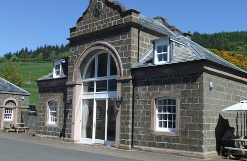 Perth Cottage | Stay somewhere unusual , Peaceful central location, sleeps 4, Pets Welcome.