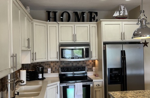 Spring Lake Condo | Stay Steps from the Water: Pool Access & Impeccably Styled Condo