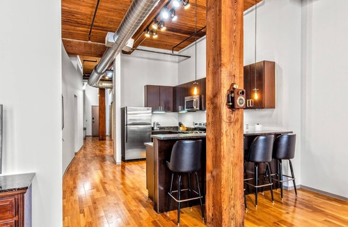 Downtown West Apartment | StaySTL-Extended Stays-2BR Loft-Pets-W/D-