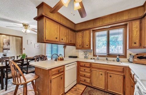 Lubbock House | Stead House-3bd/2ba, Ttu, Fall Specials! 3 Bedroom Home by RedAwning