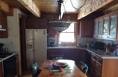 Nadeau House | "Steelhead Lodge" Log Home On The Big Cedar River