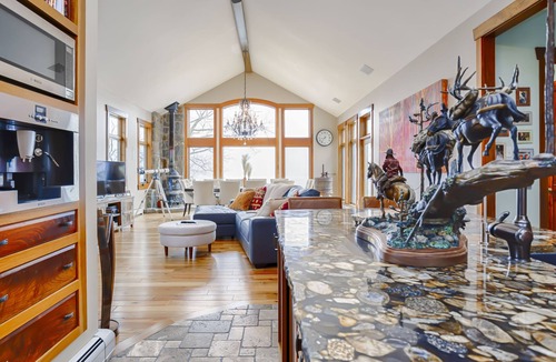 Town of Jerusalem House | Steinhus: Stunning Stone Estate with 200' Private Keuka Lakefront!