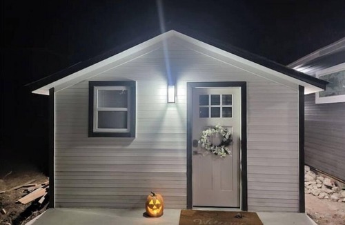 Tulsa House | Step into this charming 1-bedroom house