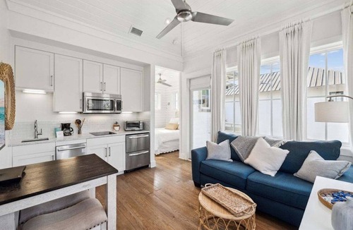 Rosemary Beach House | Stepping Stone - Charming 1-bedroom Carriage House in Inlet Beach for a romantic getaway.