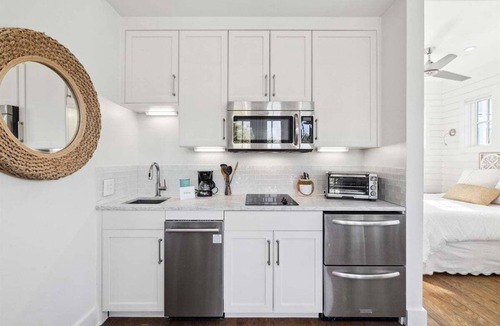 Rosemary Beach House | Stepping Stone - Charming 1-bedroom Carriage House in Inlet Beach for a romantic getaway.