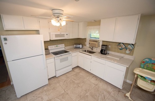 Dennis Port Condo | Steps to beach - 30 Union Wharf