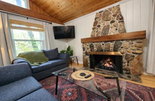 Traverse City Ski Chalet | Steps to Beach-Hot Tub-Fireplace-Northern Original