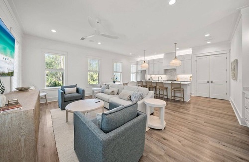 Treetop House | Steps to Seacrest! Private Pool, Bikes, 4 KING Bedrooms! Beach Tram!