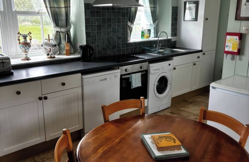 Woodend Cottage | Strathnoon