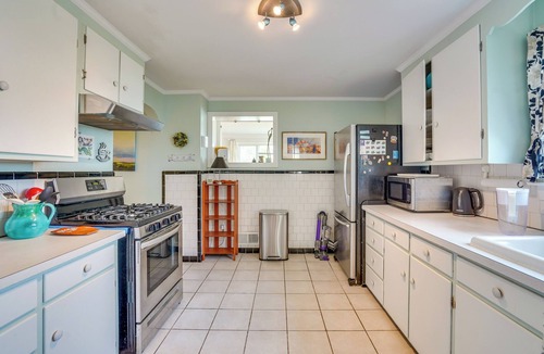 Lynn House | Stroll to the Beach or Enjoy a View of the Sunrise