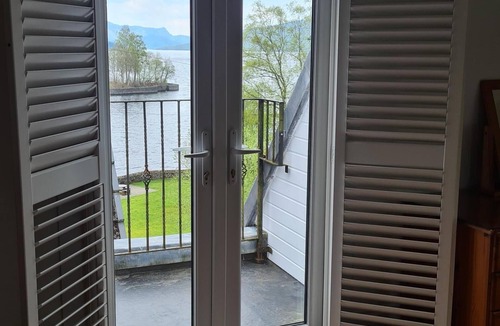 Stronachlachar House | Stronachlachar Lodge - spacious with cinematic views, direct access to loch.